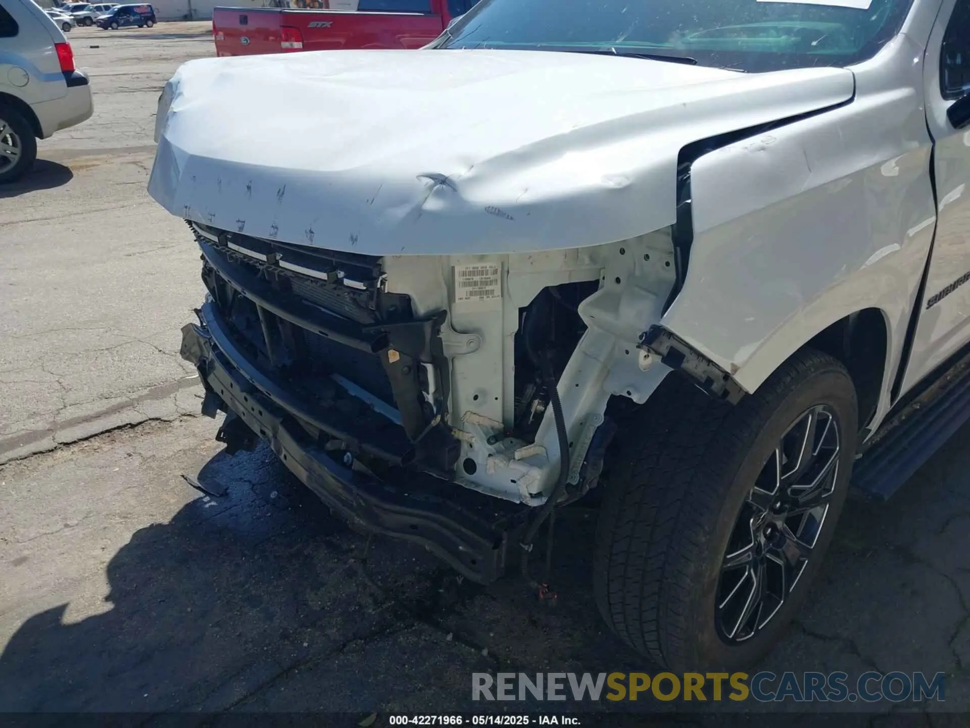 17 Photograph of a damaged car 1GNSKFKTXRR209081 CHEVROLET SUBURBAN 2024