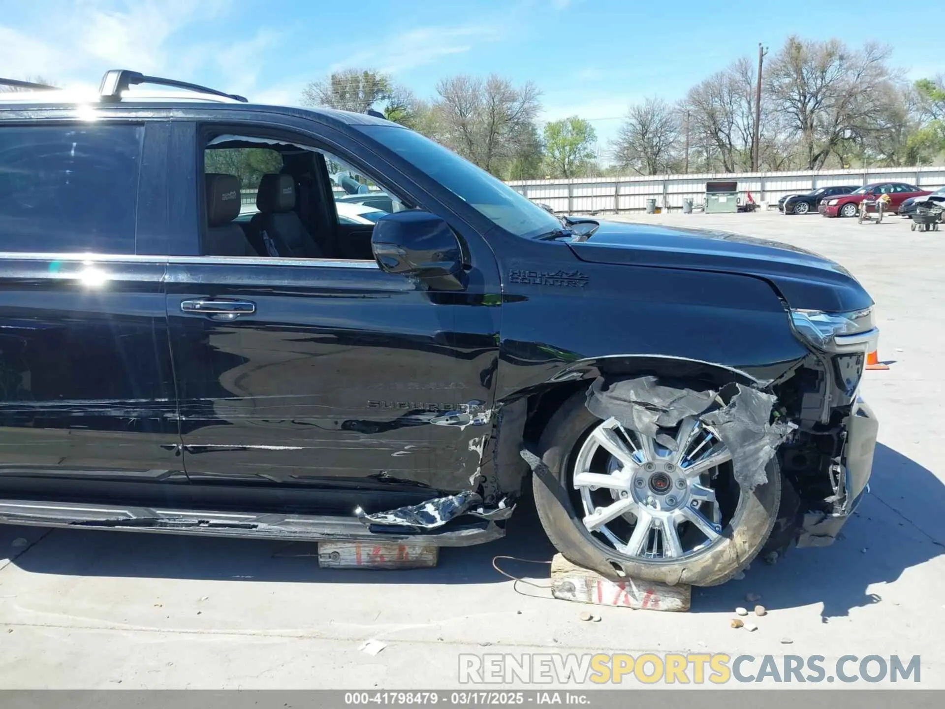 18 Photograph of a damaged car 1GNSKGKL7RR150268 CHEVROLET SUBURBAN 2024