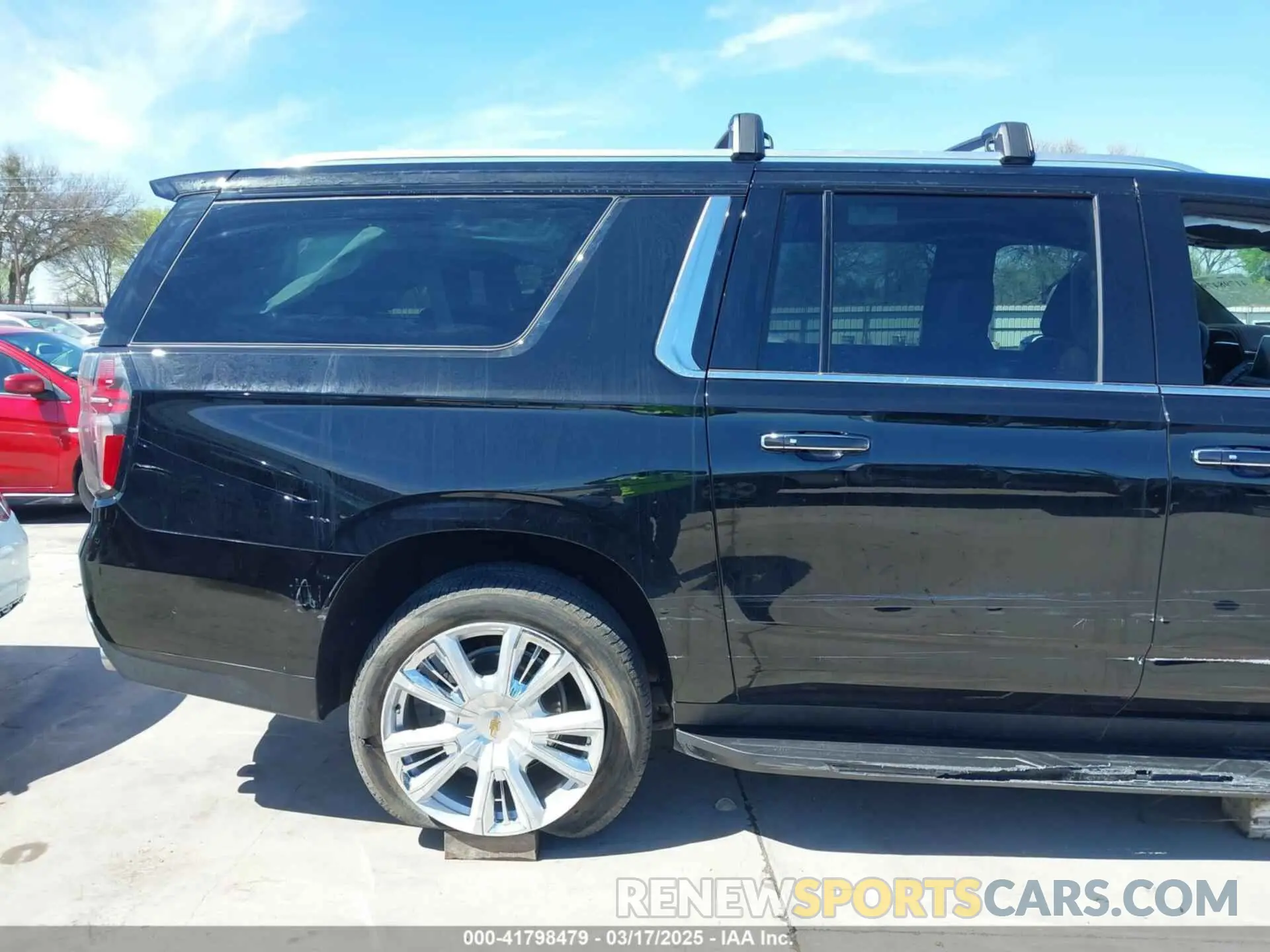 19 Photograph of a damaged car 1GNSKGKL7RR150268 CHEVROLET SUBURBAN 2024