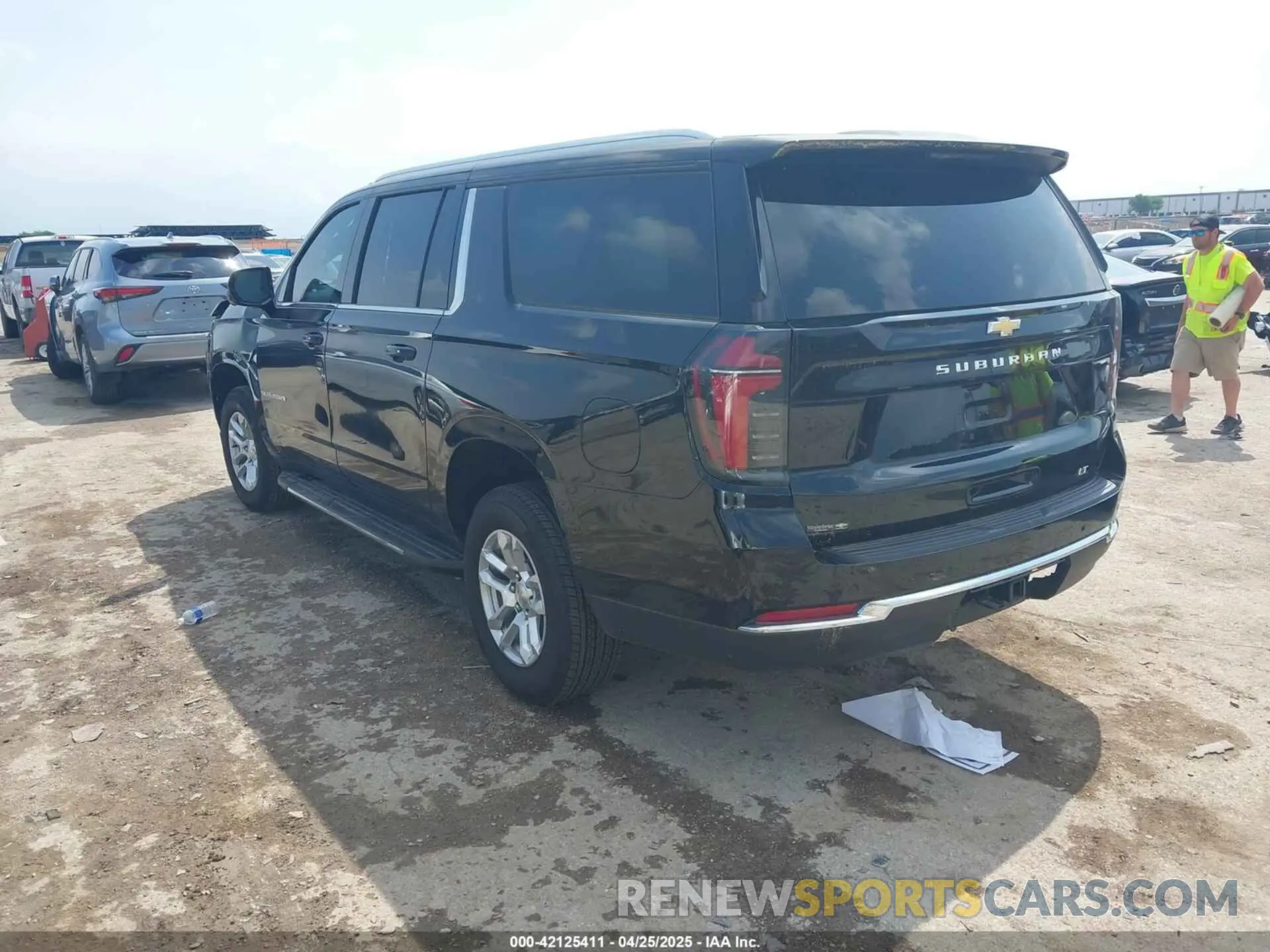3 Photograph of a damaged car 1GNS5CRD8SR200292 CHEVROLET SUBURBAN 2025