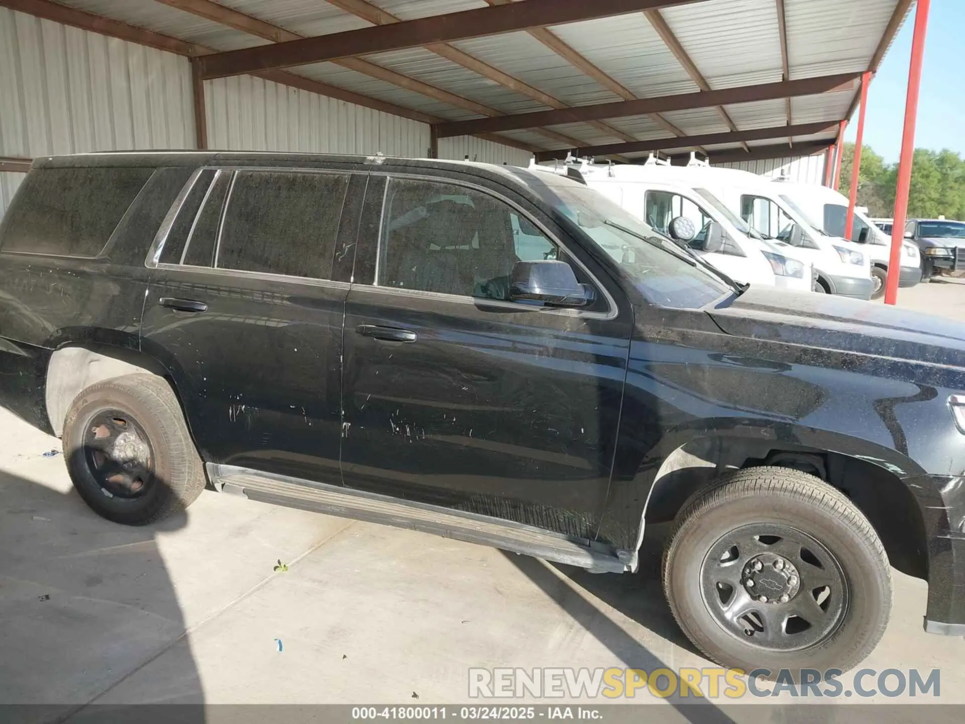 13 Photograph of a damaged car 1GNLCDEC0KR390778 CHEVROLET TAHOE 2019