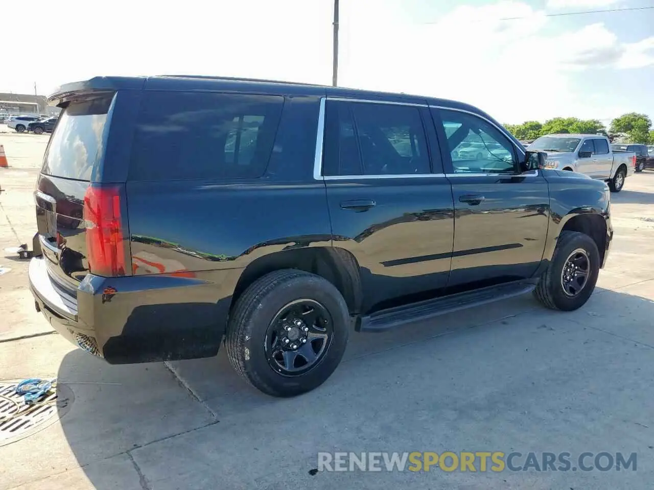 3 Photograph of a damaged car 1GNLCDEC1KR209848 CHEVROLET TAHOE 2019