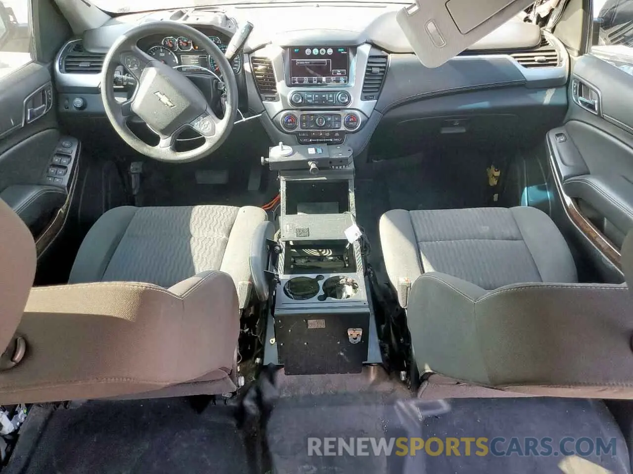 8 Photograph of a damaged car 1GNLCDEC1KR209848 CHEVROLET TAHOE 2019