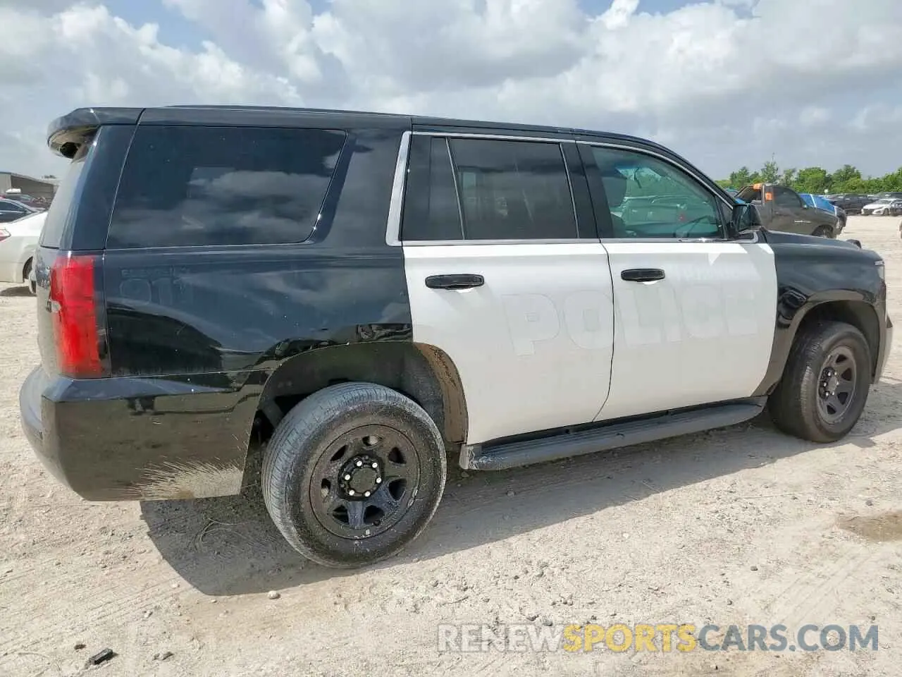 3 Photograph of a damaged car 1GNLCDEC2KR383072 CHEVROLET TAHOE 2019