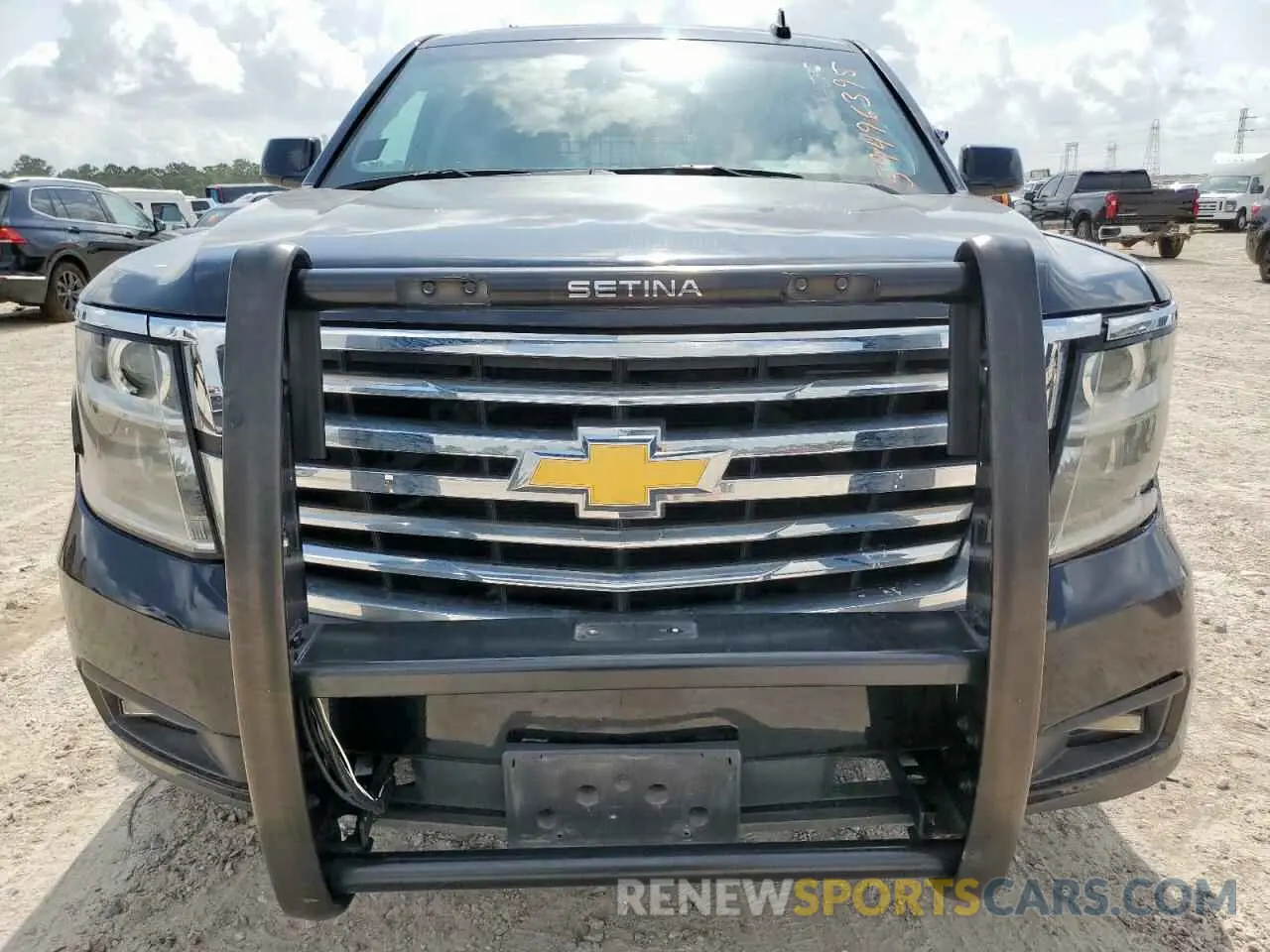 5 Photograph of a damaged car 1GNLCDEC2KR383072 CHEVROLET TAHOE 2019