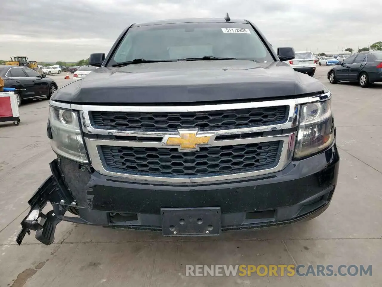 5 Photograph of a damaged car 1GNLCDEC3KR301348 CHEVROLET TAHOE 2019