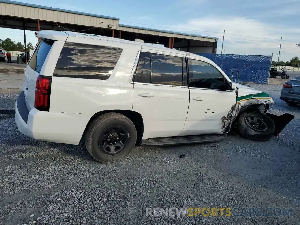 3 Photograph of a damaged car 1GNLCDEC4KR220035 CHEVROLET TAHOE 2019