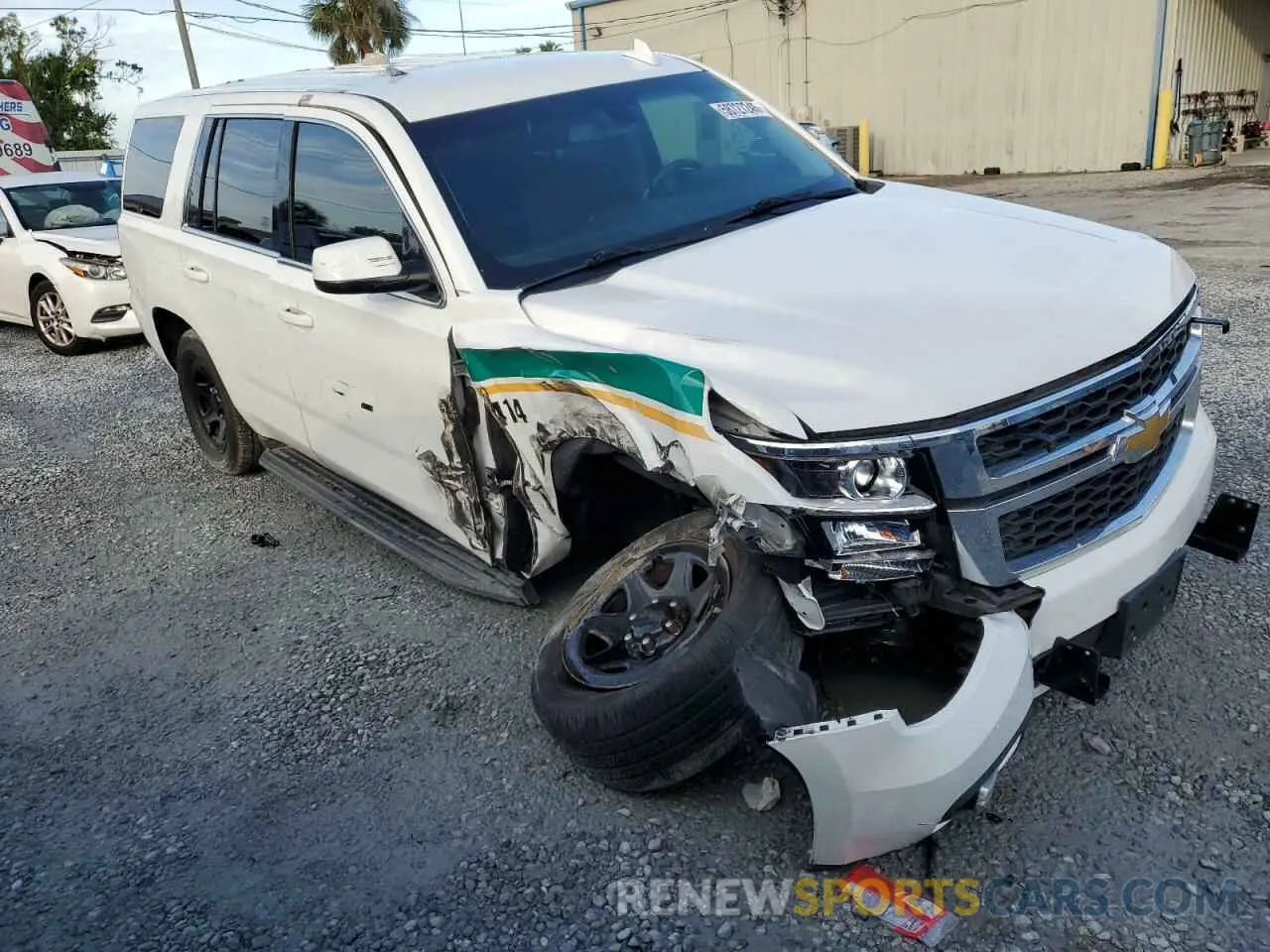 4 Photograph of a damaged car 1GNLCDEC4KR220035 CHEVROLET TAHOE 2019