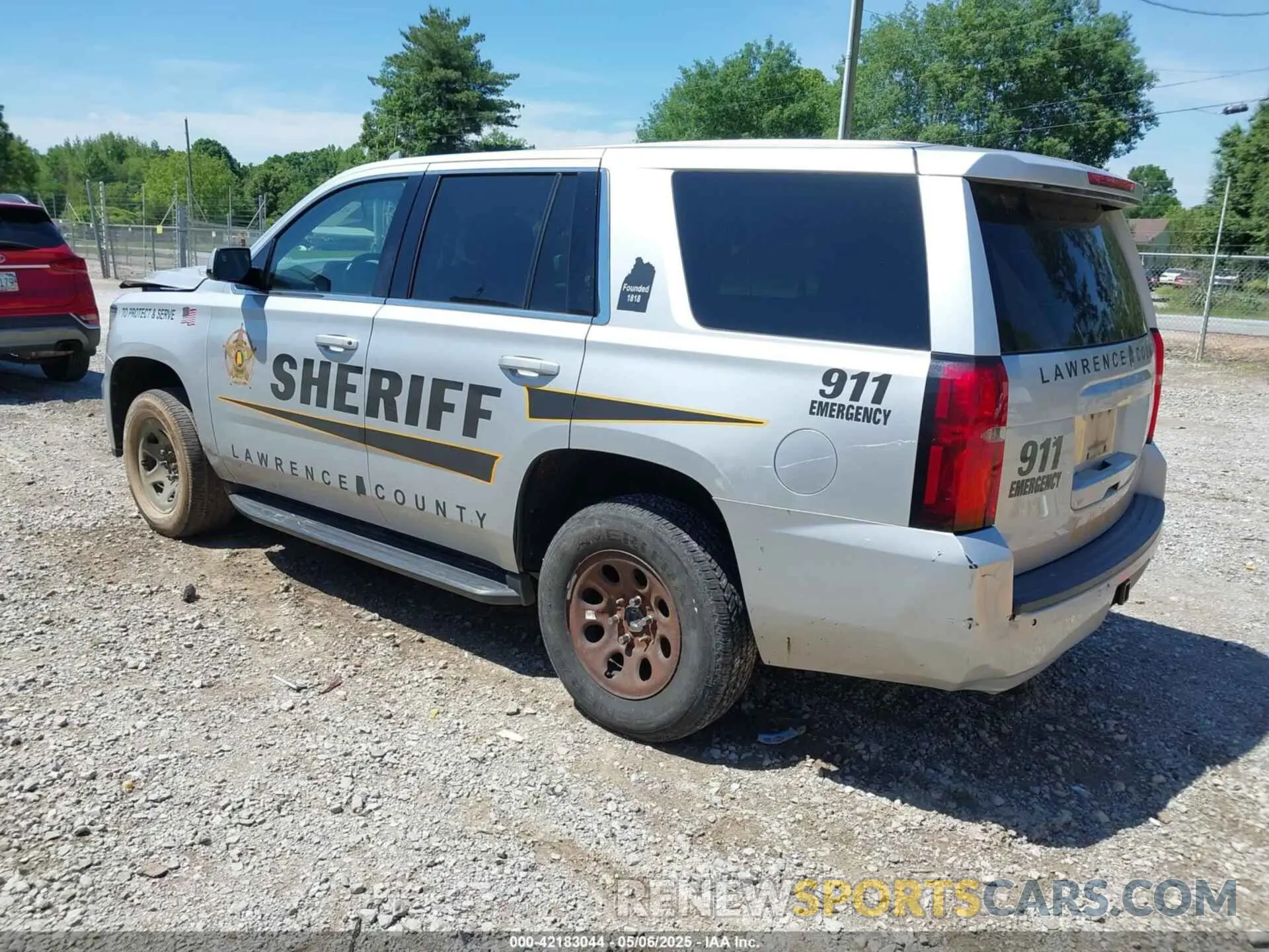 3 Photograph of a damaged car 1GNLCDEC4KR242441 CHEVROLET TAHOE 2019