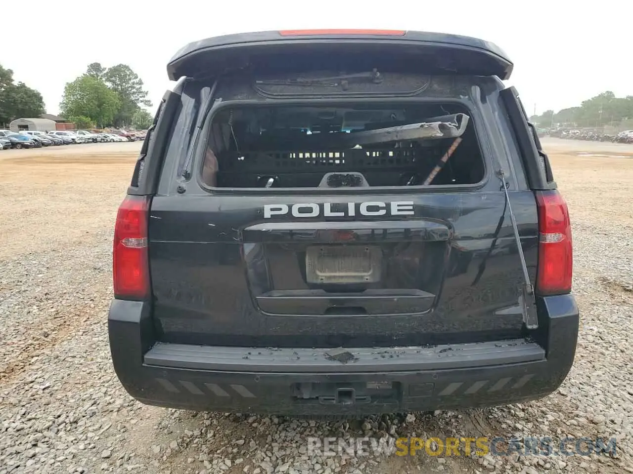 6 Photograph of a damaged car 1GNLCDEC8KR198072 CHEVROLET TAHOE 2019
