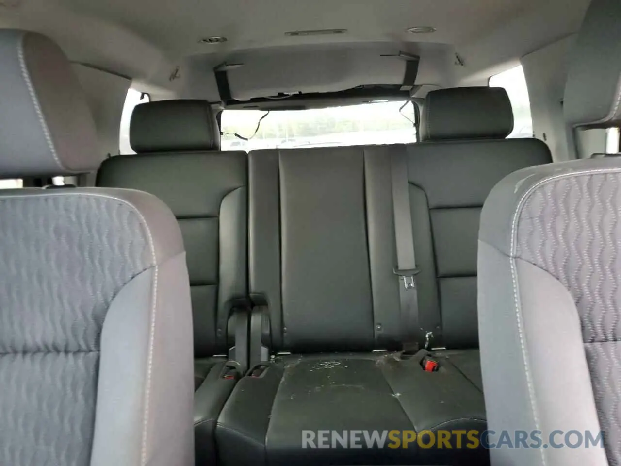 10 Photograph of a damaged car 1GNLCDEC8KR245102 CHEVROLET TAHOE 2019