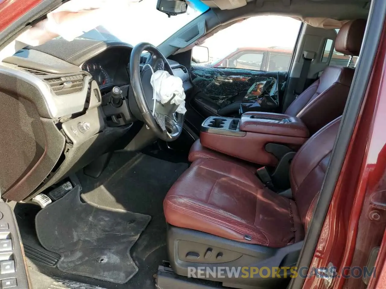 7 Photograph of a damaged car 1GNSCAEC6KR107200 CHEVROLET TAHOE 2019