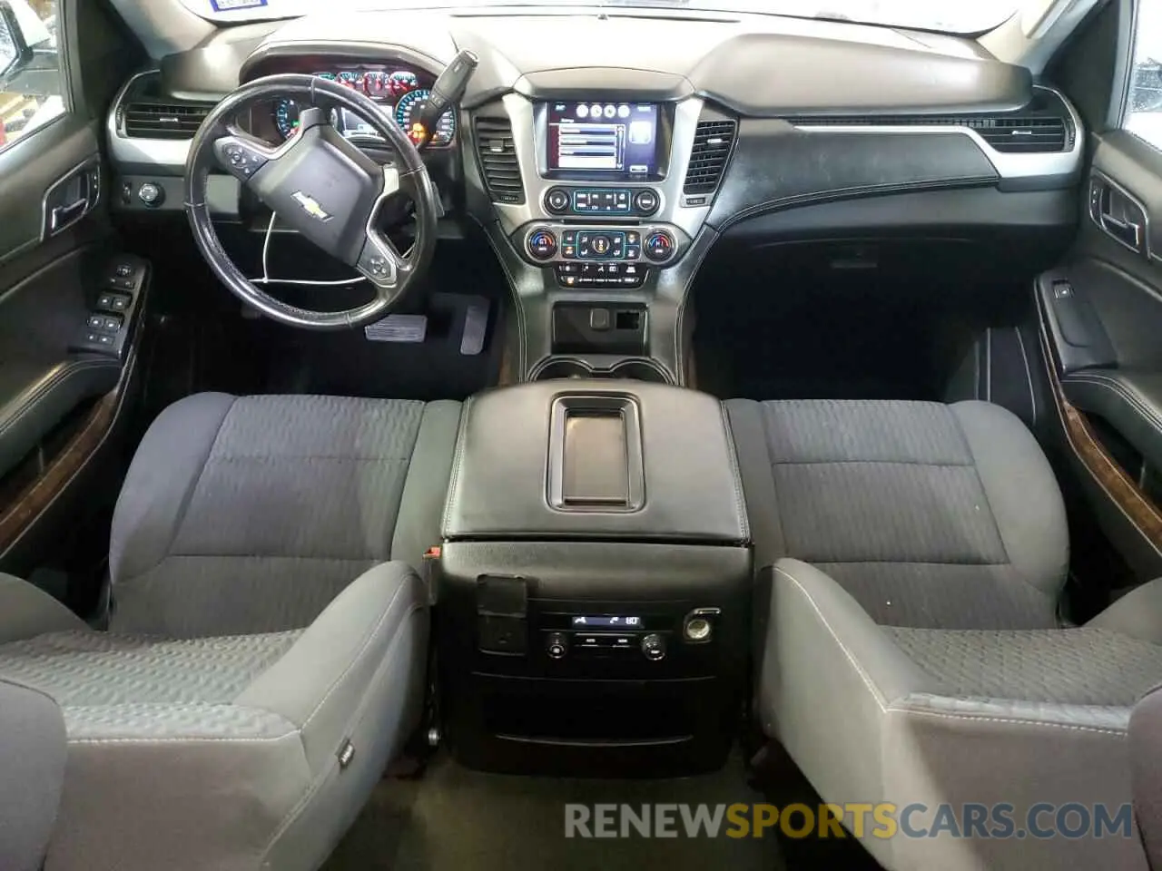 8 Photograph of a damaged car 1GNSCAKC3KR101584 CHEVROLET TAHOE 2019
