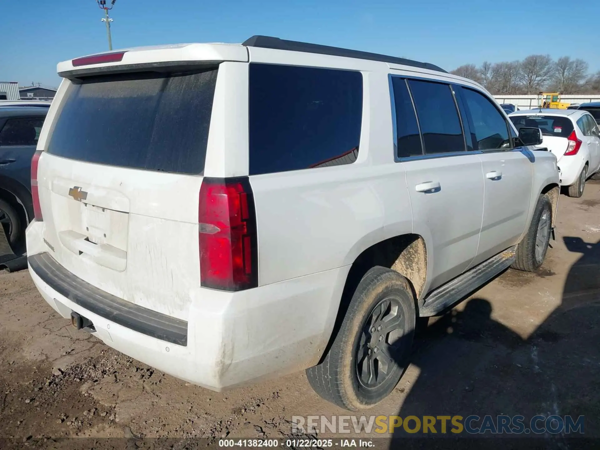 4 Photograph of a damaged car 1GNSCAKC3KR238217 CHEVROLET TAHOE 2019