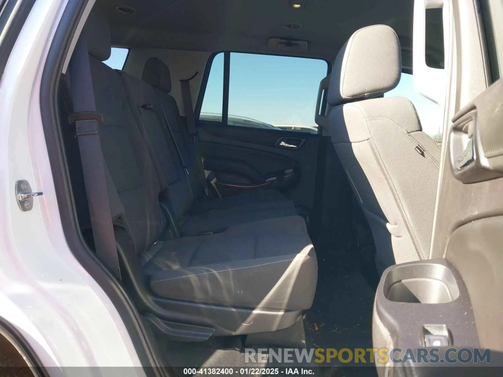 8 Photograph of a damaged car 1GNSCAKC3KR238217 CHEVROLET TAHOE 2019