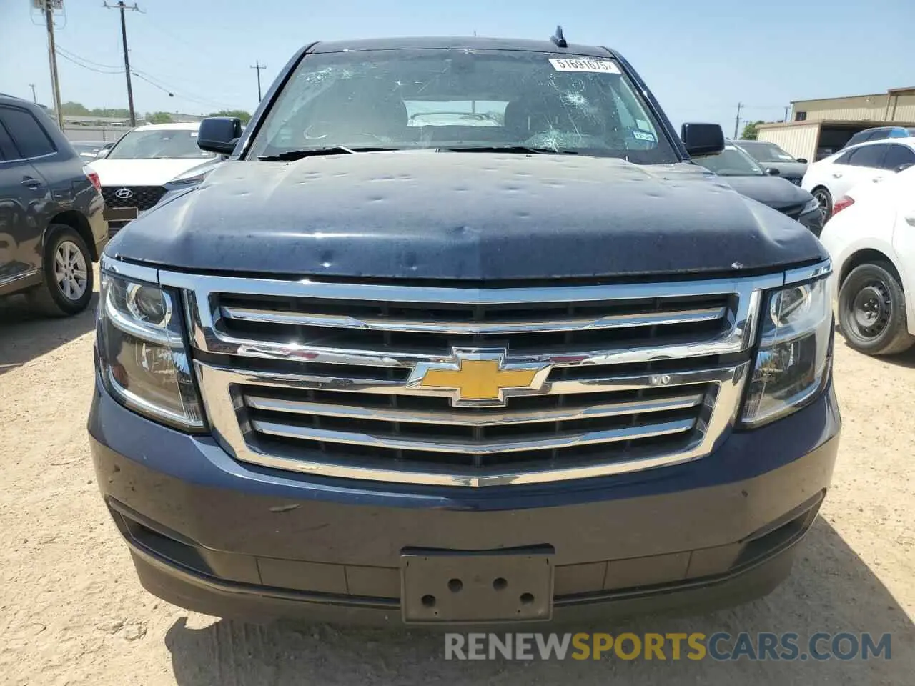 5 Photograph of a damaged car 1GNSCAKC4KR400968 CHEVROLET TAHOE 2019