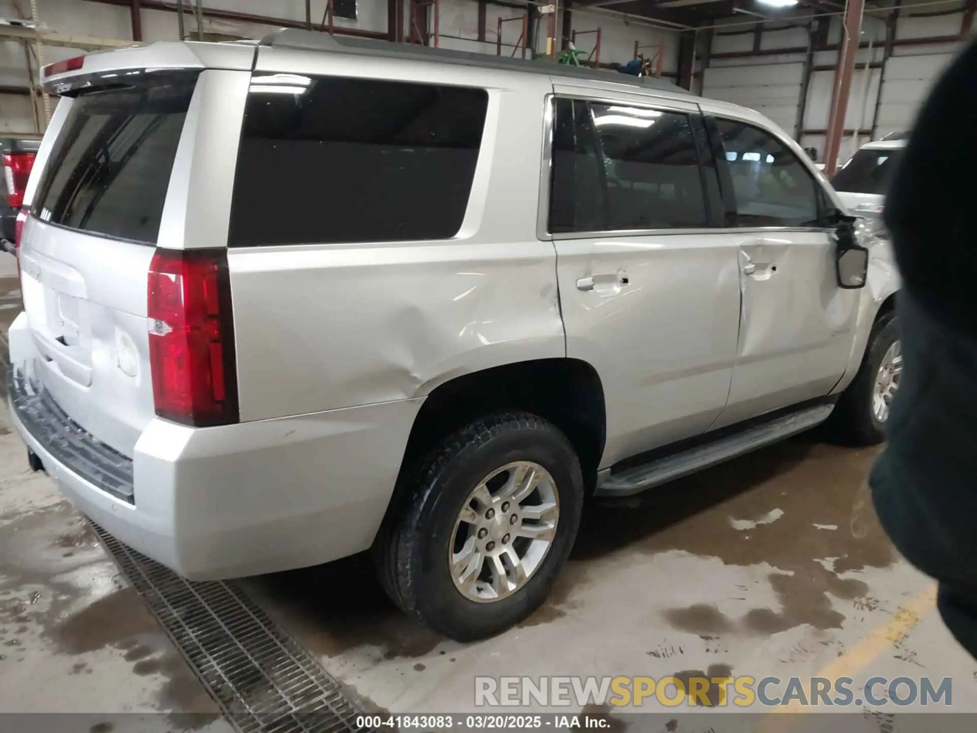 4 Photograph of a damaged car 1GNSCAKC7KR218892 CHEVROLET TAHOE 2019