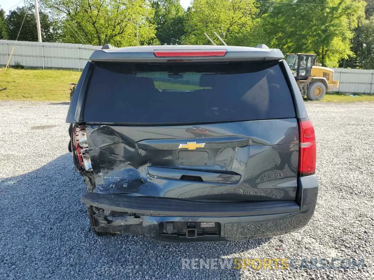 6 Photograph of a damaged car 1GNSCAKC9KR375548 CHEVROLET TAHOE 2019