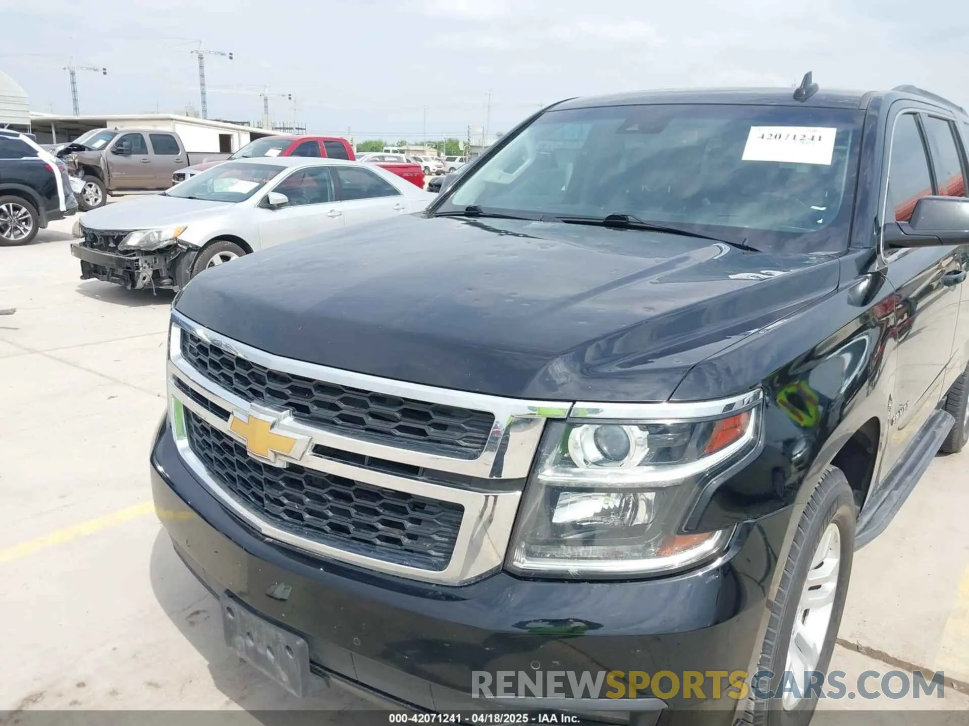 6 Photograph of a damaged car 1GNSCBKC0KR275635 CHEVROLET TAHOE 2019