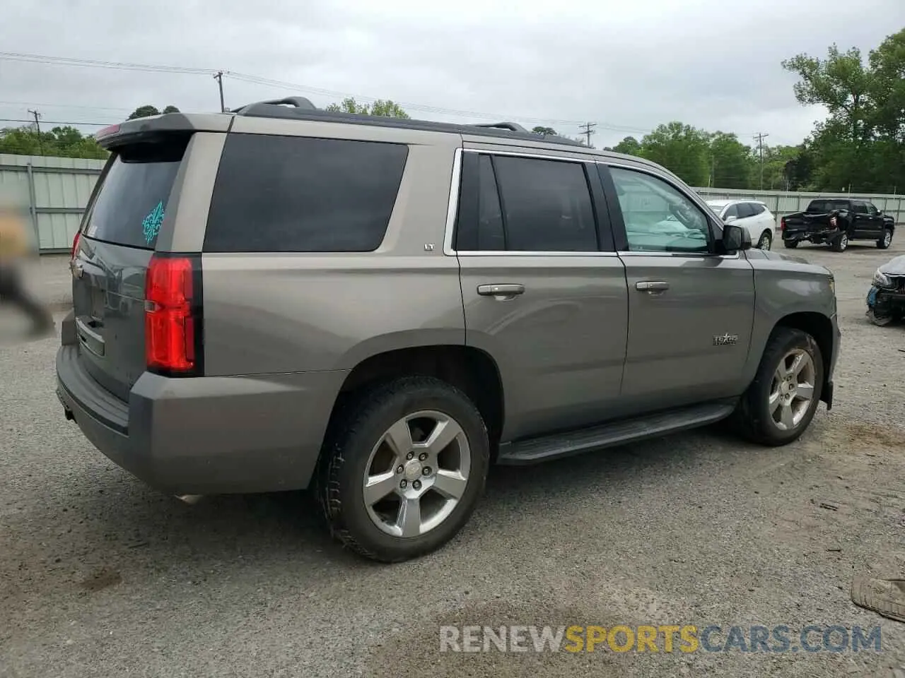 3 Photograph of a damaged car 1GNSCBKC1KR168030 CHEVROLET TAHOE 2019