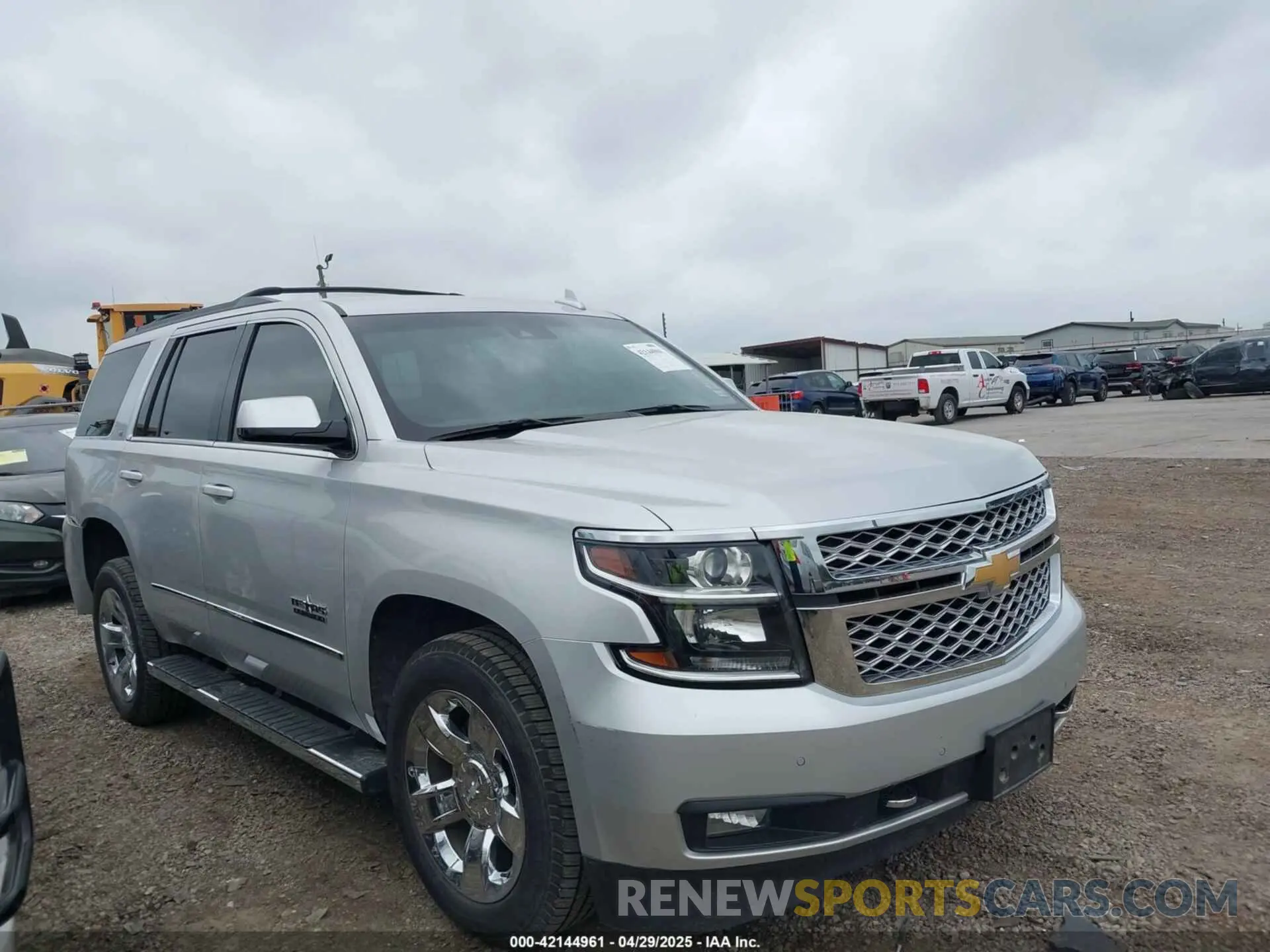 13 Photograph of a damaged car 1GNSCBKC1KR191789 CHEVROLET TAHOE 2019