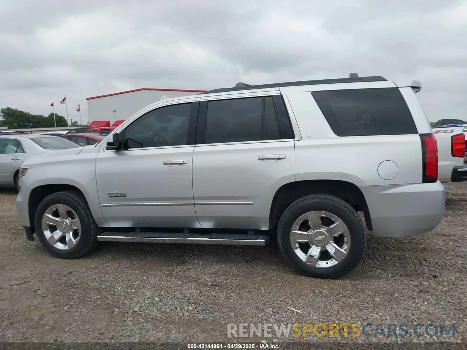 14 Photograph of a damaged car 1GNSCBKC1KR191789 CHEVROLET TAHOE 2019