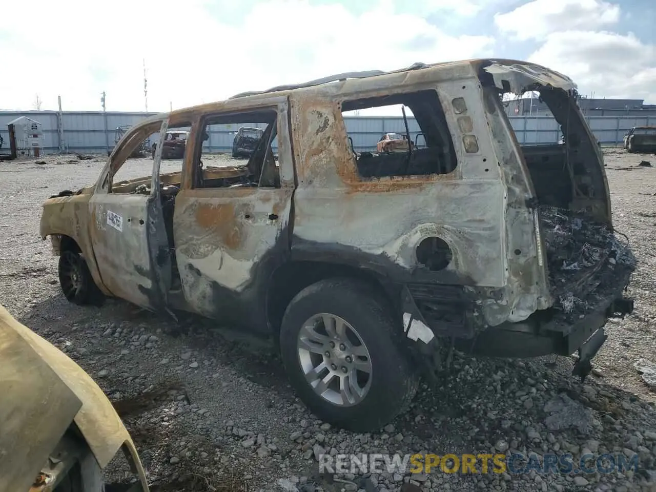 2 Photograph of a damaged car 1GNSCBKC5KR293404 CHEVROLET TAHOE 2019
