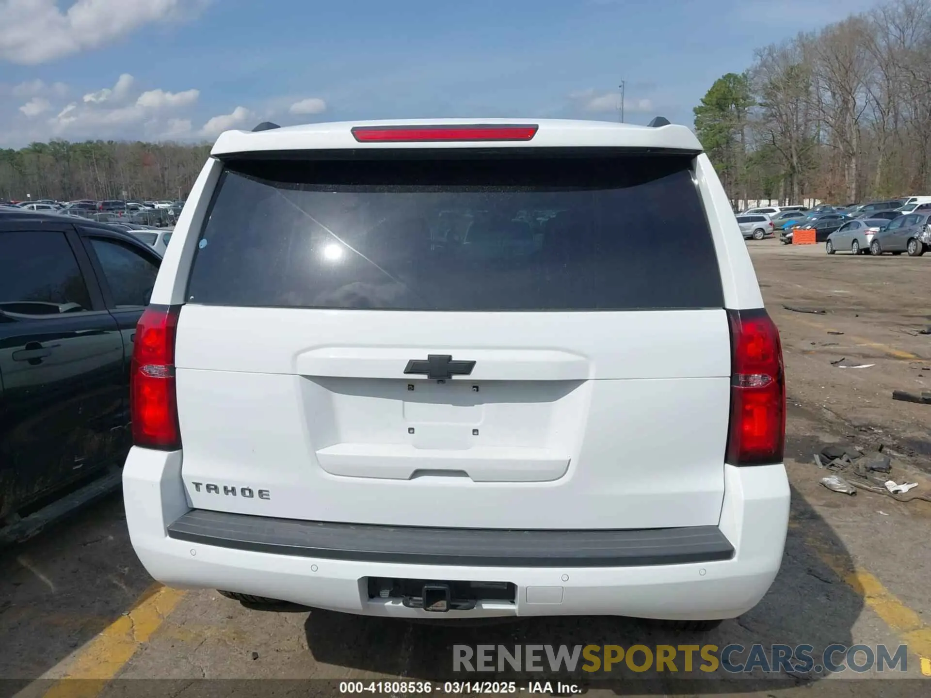 16 Photograph of a damaged car 1GNSCBKC6KR345154 CHEVROLET TAHOE 2019