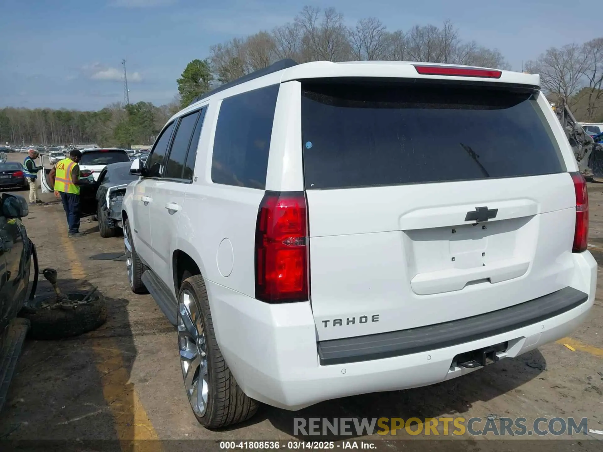 3 Photograph of a damaged car 1GNSCBKC6KR345154 CHEVROLET TAHOE 2019