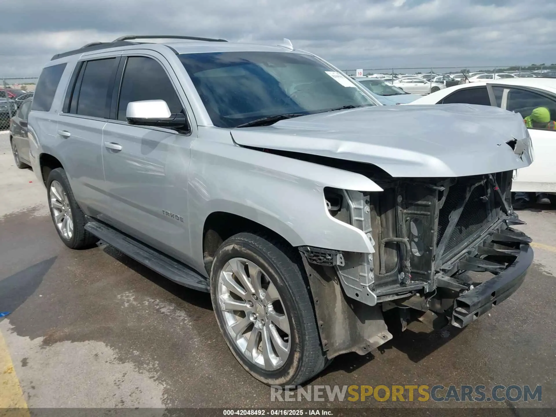 1 Photograph of a damaged car 1GNSCBKC7KR326466 CHEVROLET TAHOE 2019