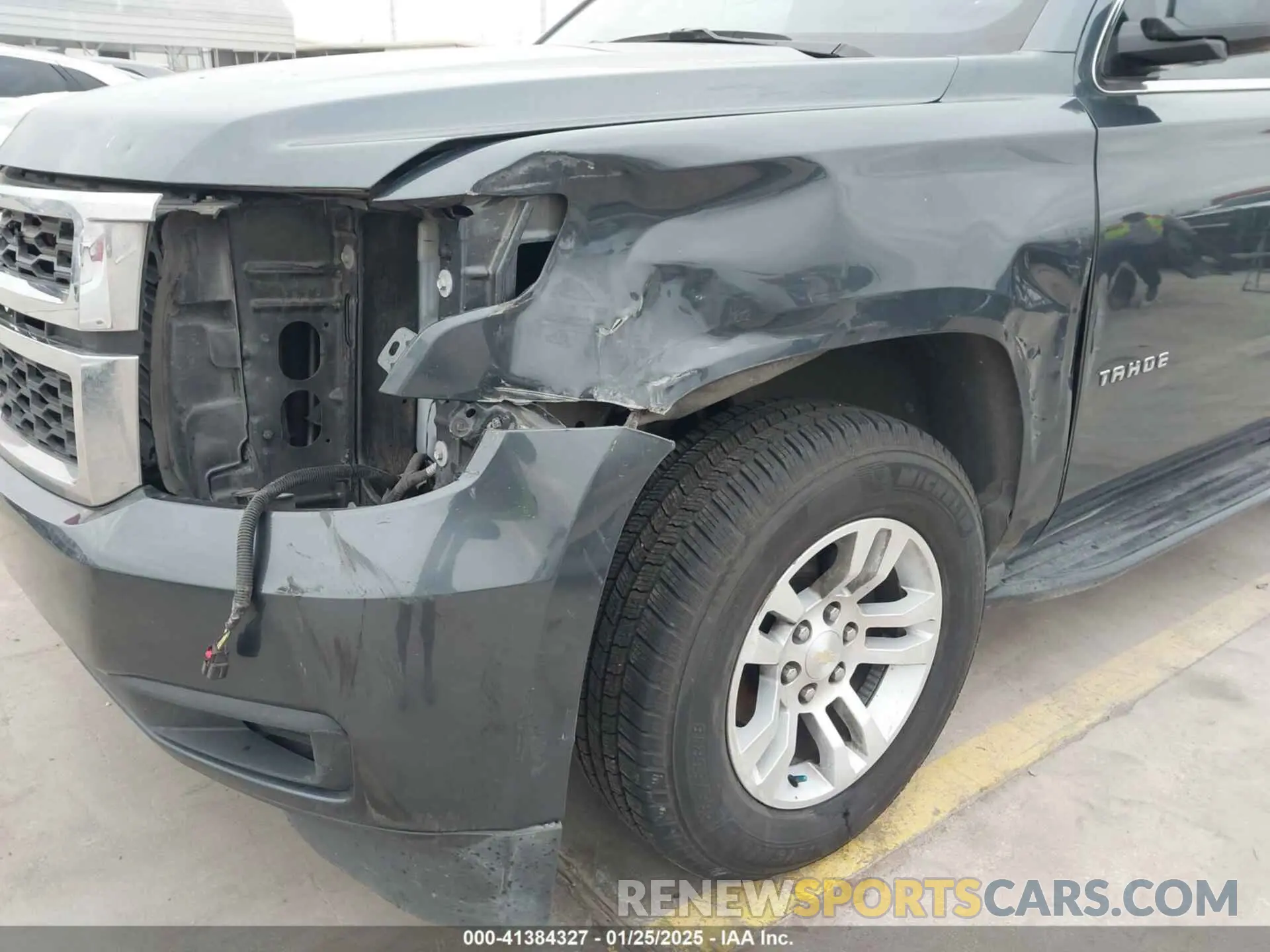 21 Photograph of a damaged car 1GNSCBKC8KR366460 CHEVROLET TAHOE 2019