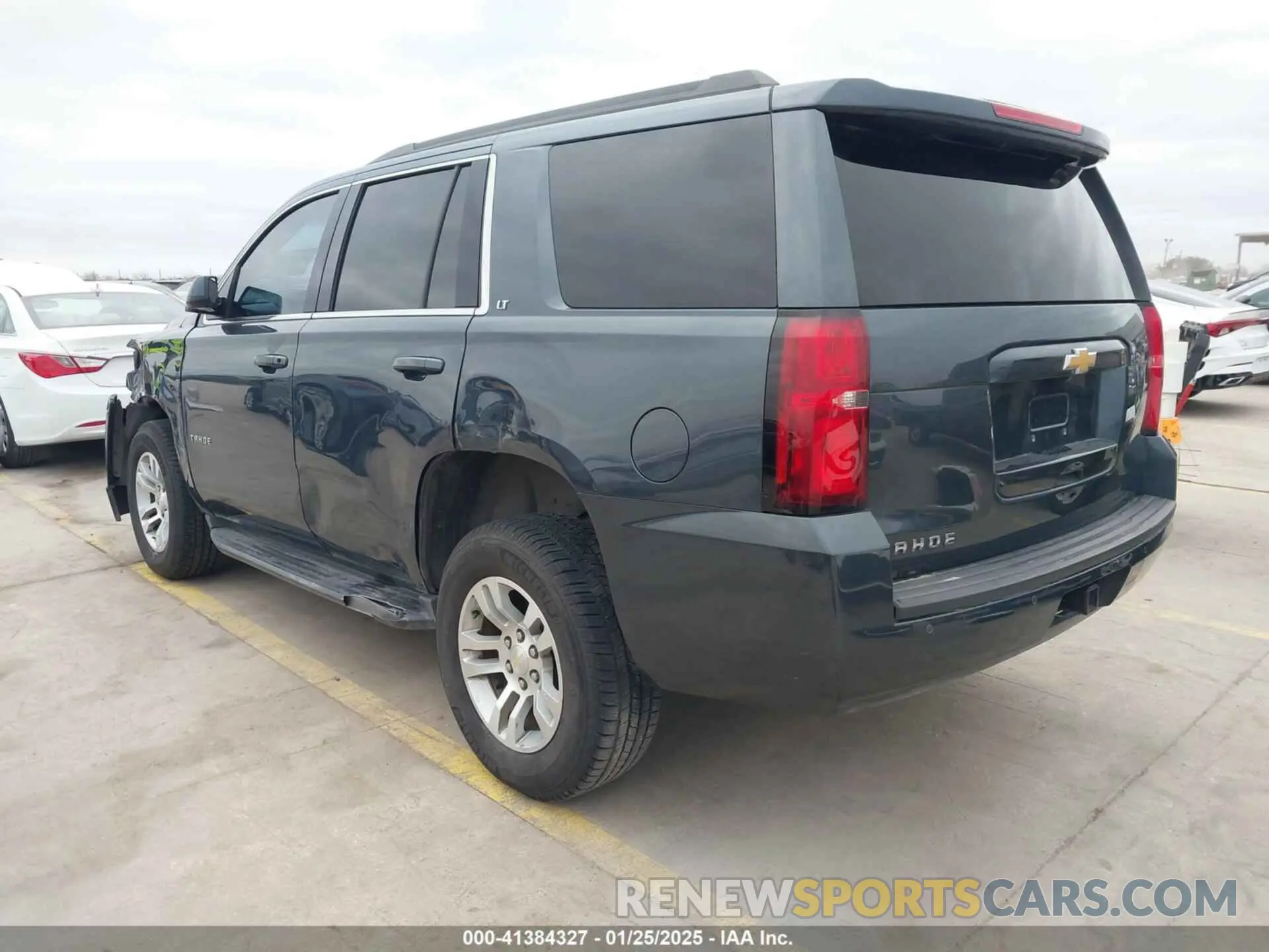 3 Photograph of a damaged car 1GNSCBKC8KR366460 CHEVROLET TAHOE 2019