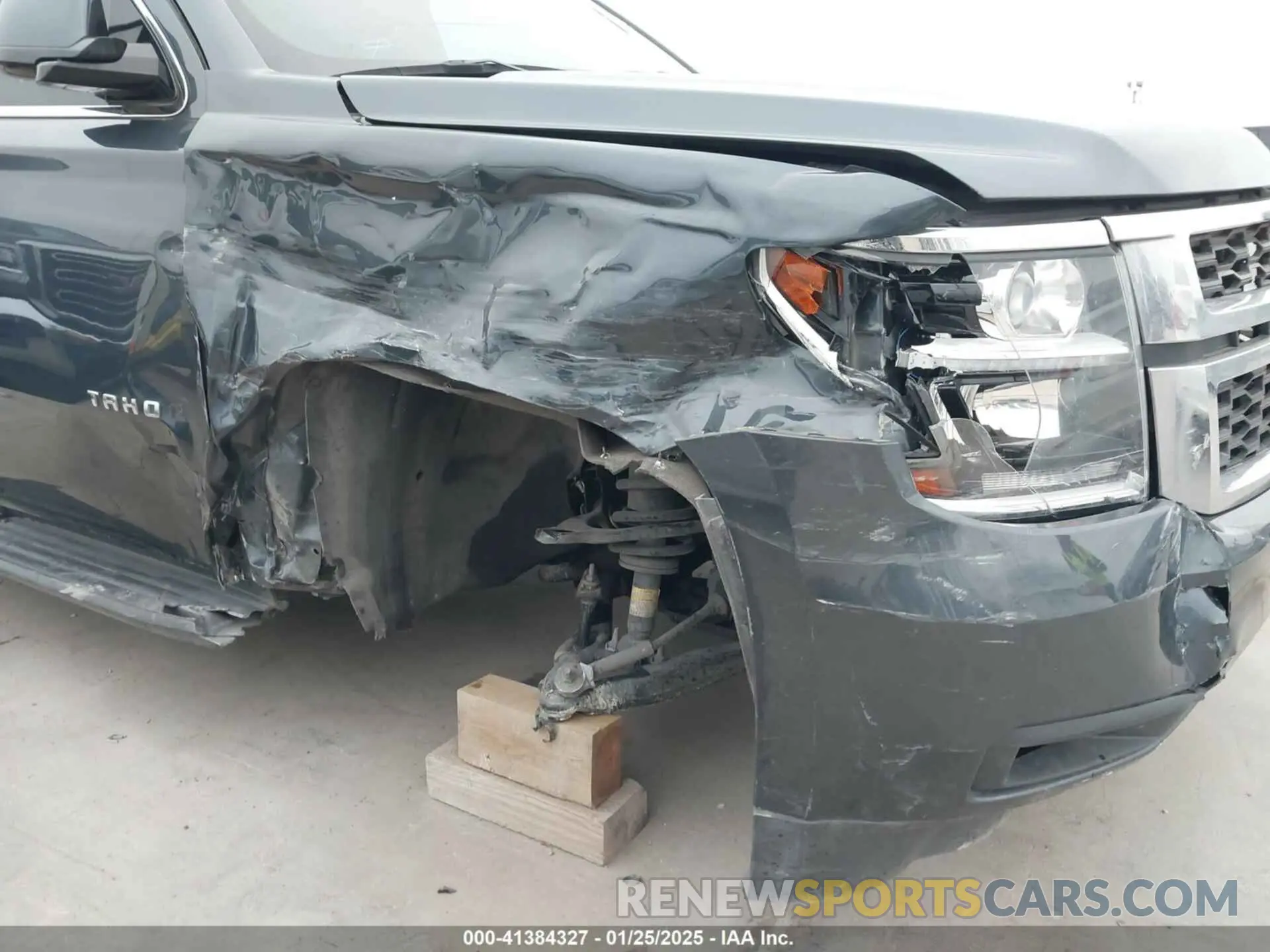 6 Photograph of a damaged car 1GNSCBKC8KR366460 CHEVROLET TAHOE 2019