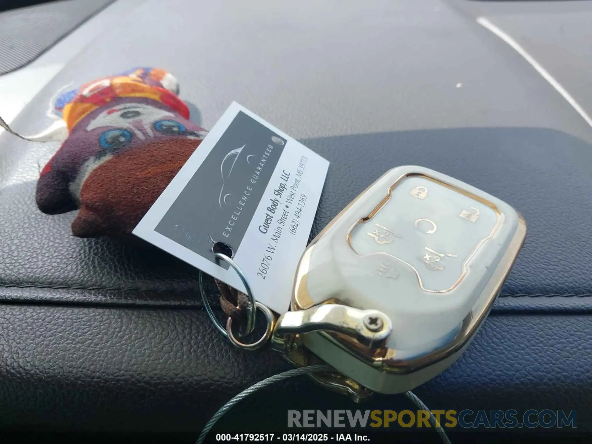11 Photograph of a damaged car 1GNSCBKC9KR102552 CHEVROLET TAHOE 2019