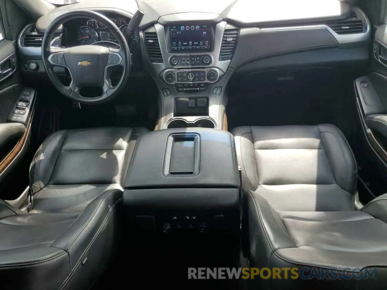 8 Photograph of a damaged car 1GNSCBKC9KR208029 CHEVROLET TAHOE 2019
