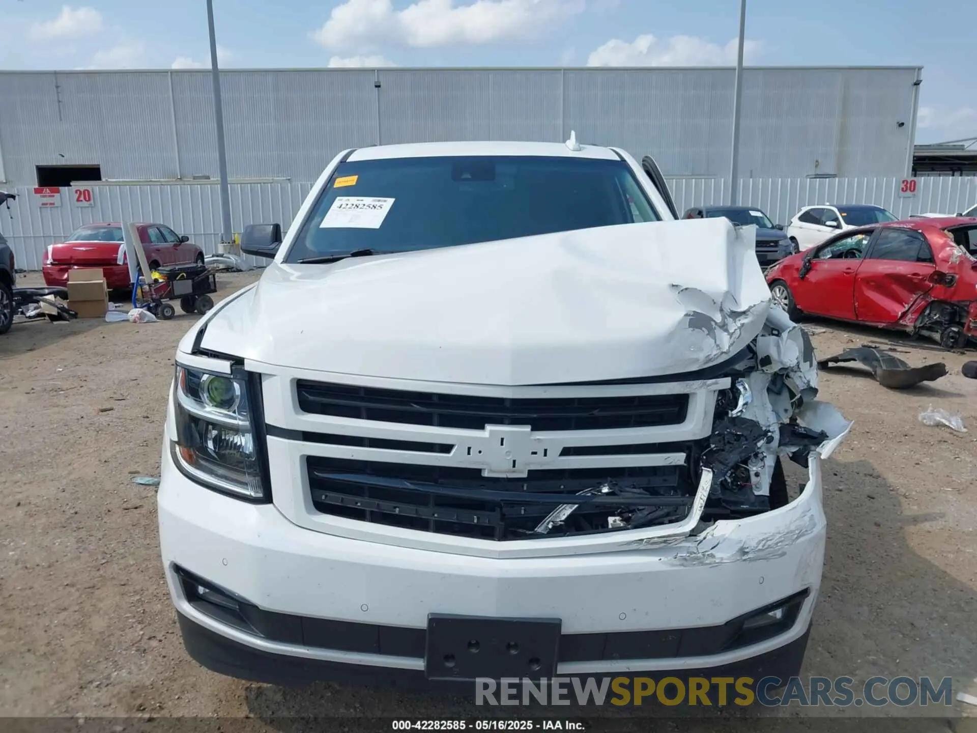 12 Photograph of a damaged car 1GNSCBKC9KR372204 CHEVROLET TAHOE 2019