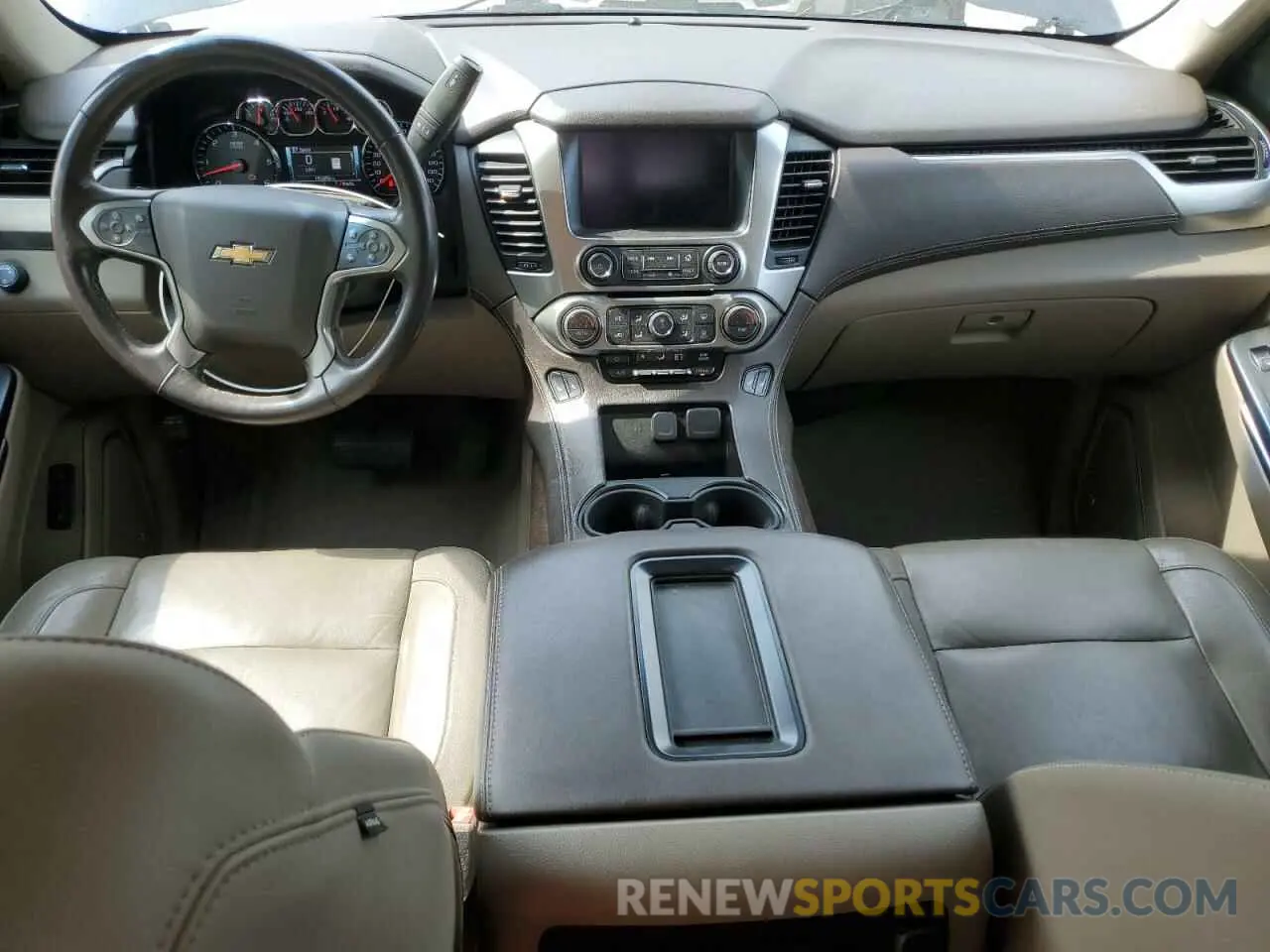 8 Photograph of a damaged car 1GNSCBKCXKR289588 CHEVROLET TAHOE 2019