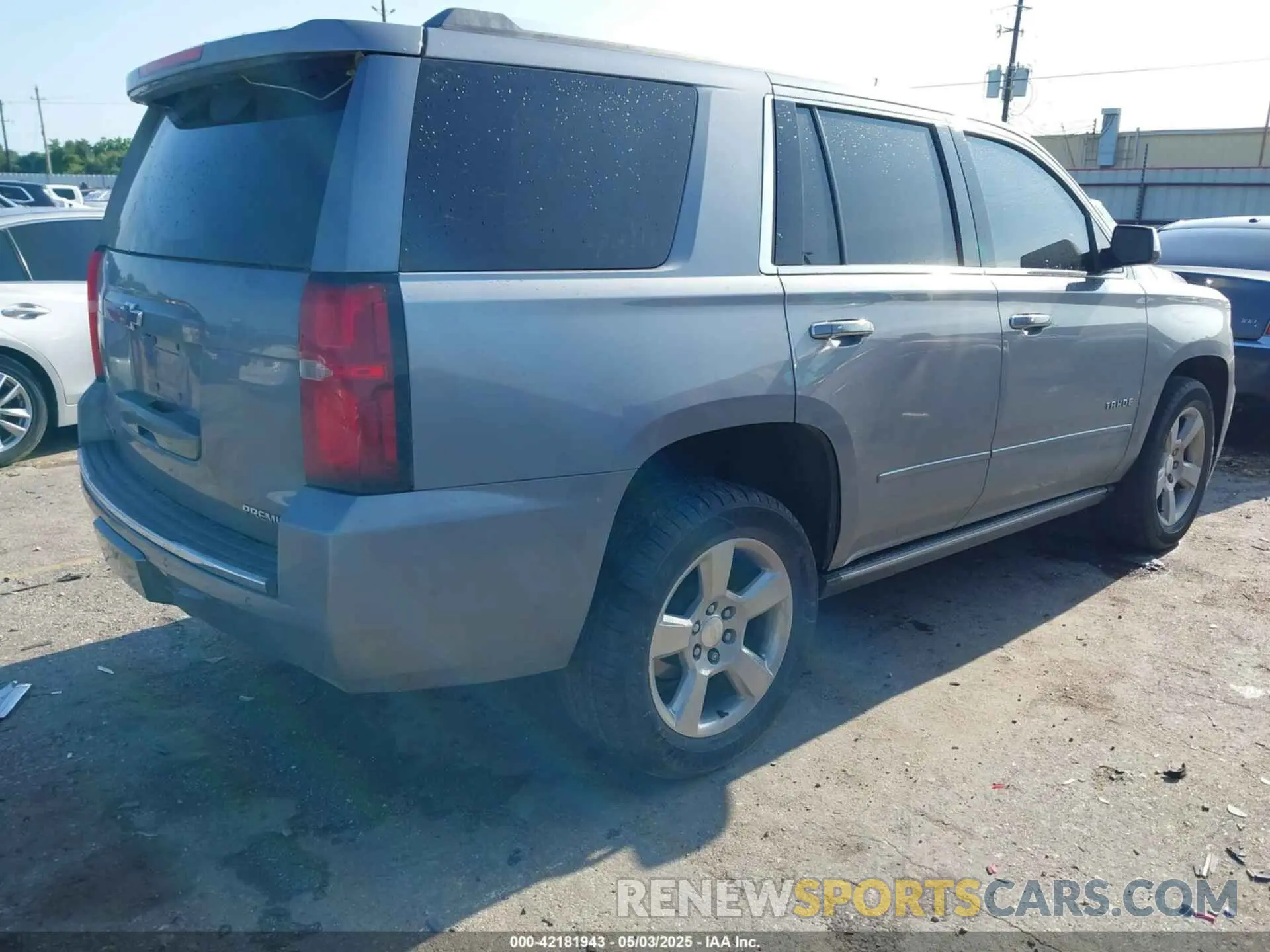 4 Photograph of a damaged car 1GNSCCKC5KR176752 CHEVROLET TAHOE 2019