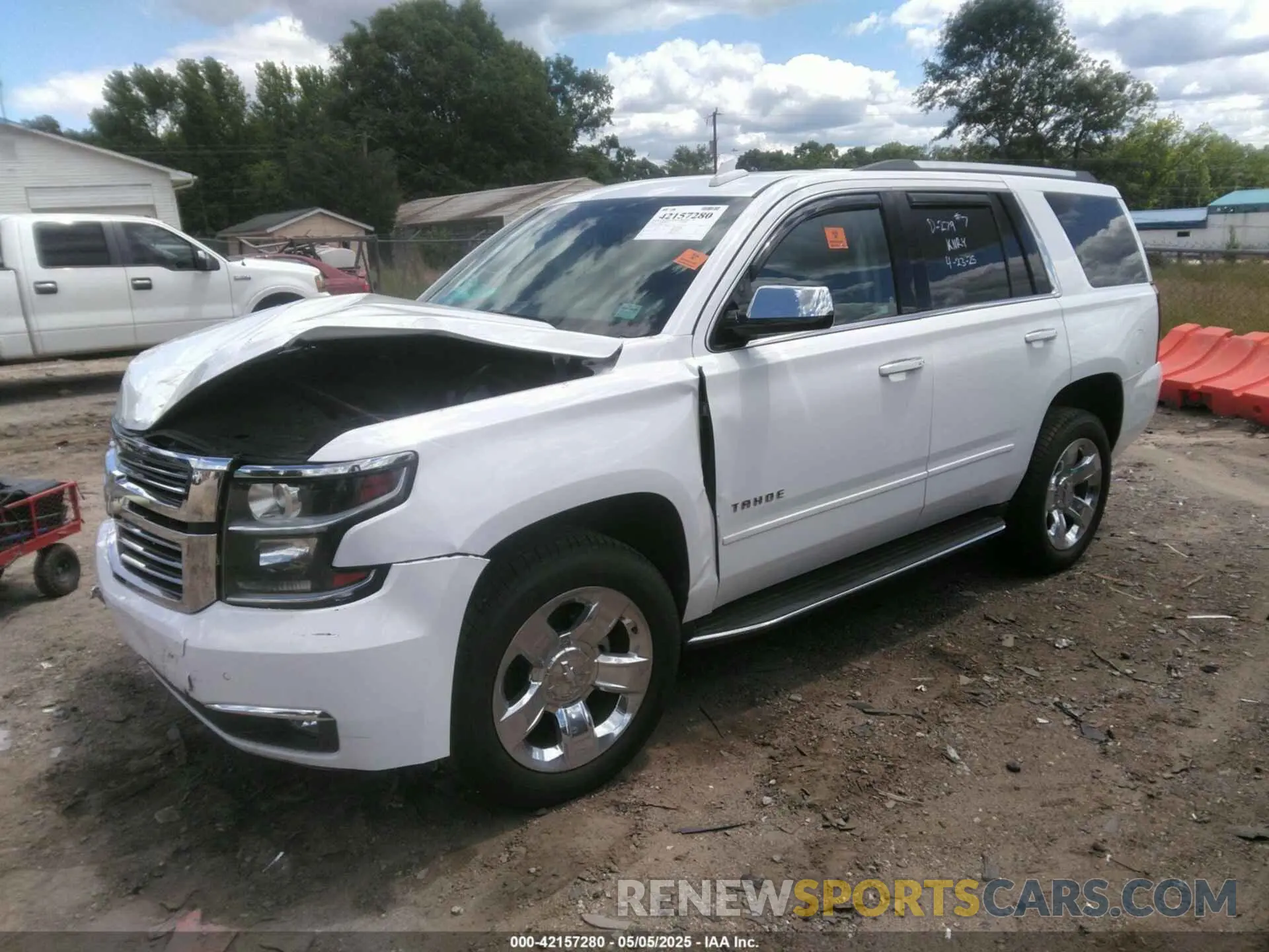2 Photograph of a damaged car 1GNSCCKC6KR105463 CHEVROLET TAHOE 2019