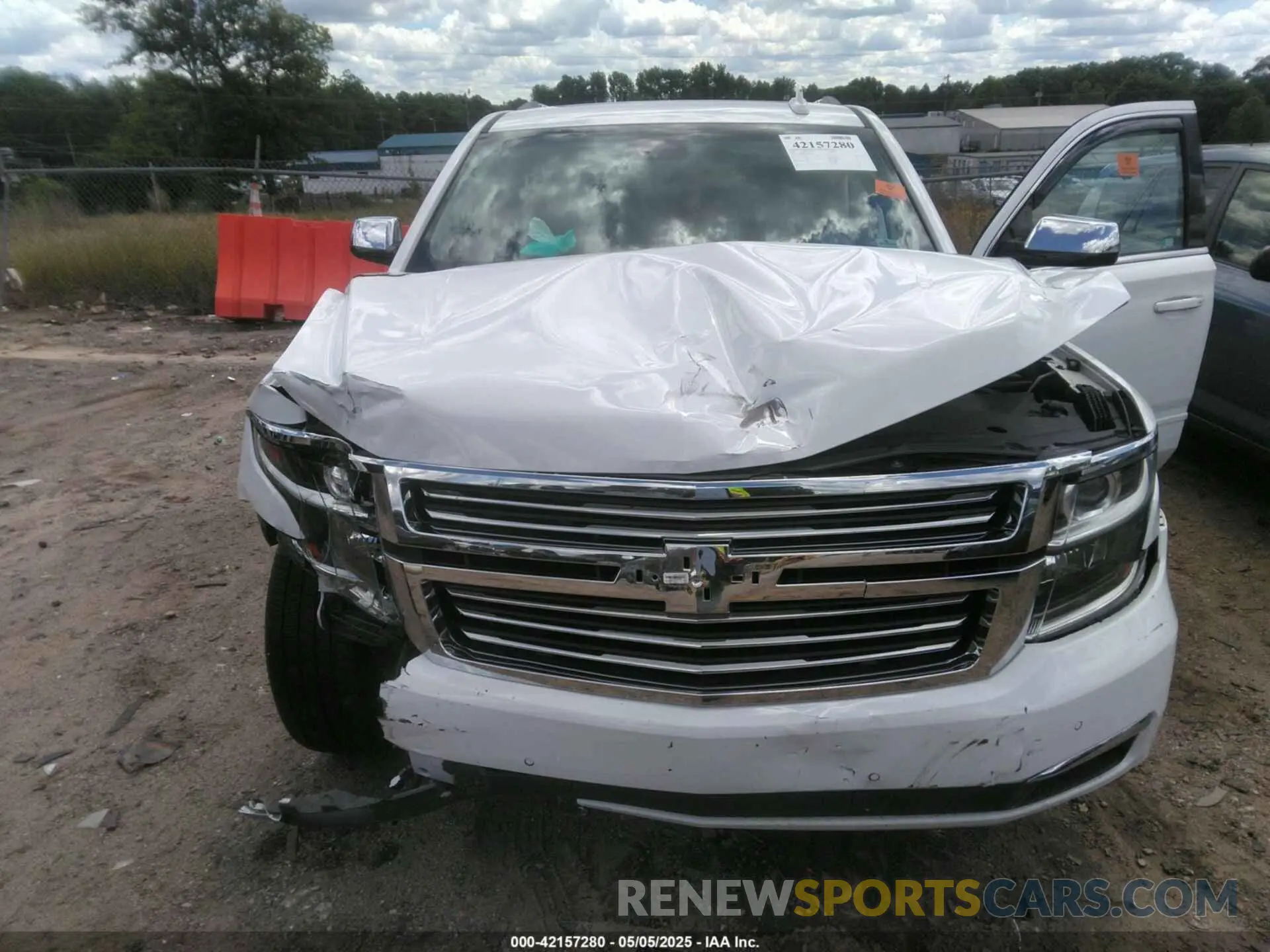 6 Photograph of a damaged car 1GNSCCKC6KR105463 CHEVROLET TAHOE 2019