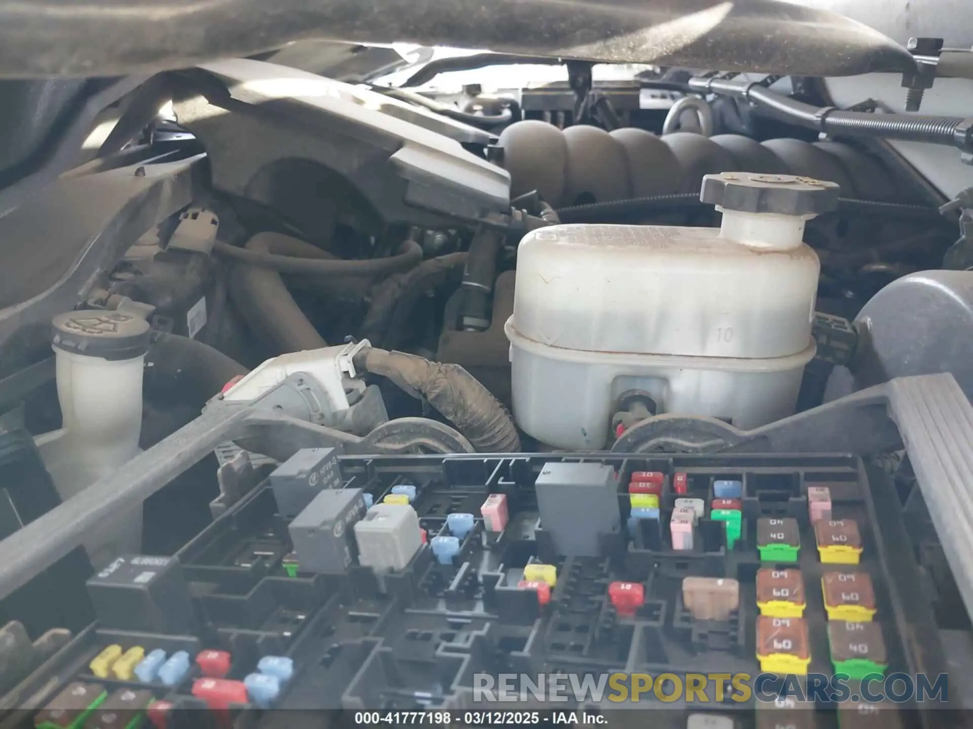 10 Photograph of a damaged car 1GNSCCKC9KR256636 CHEVROLET TAHOE 2019