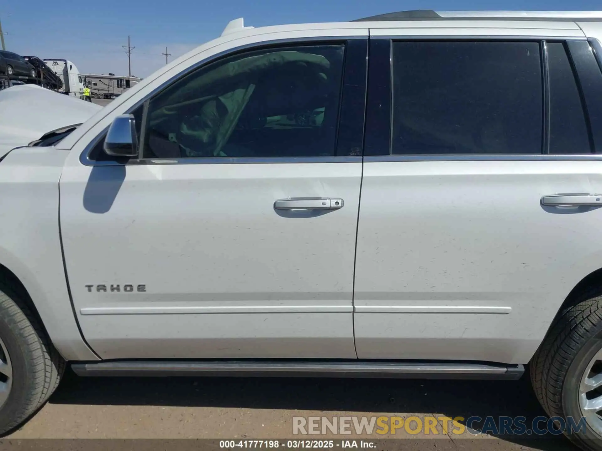 14 Photograph of a damaged car 1GNSCCKC9KR256636 CHEVROLET TAHOE 2019