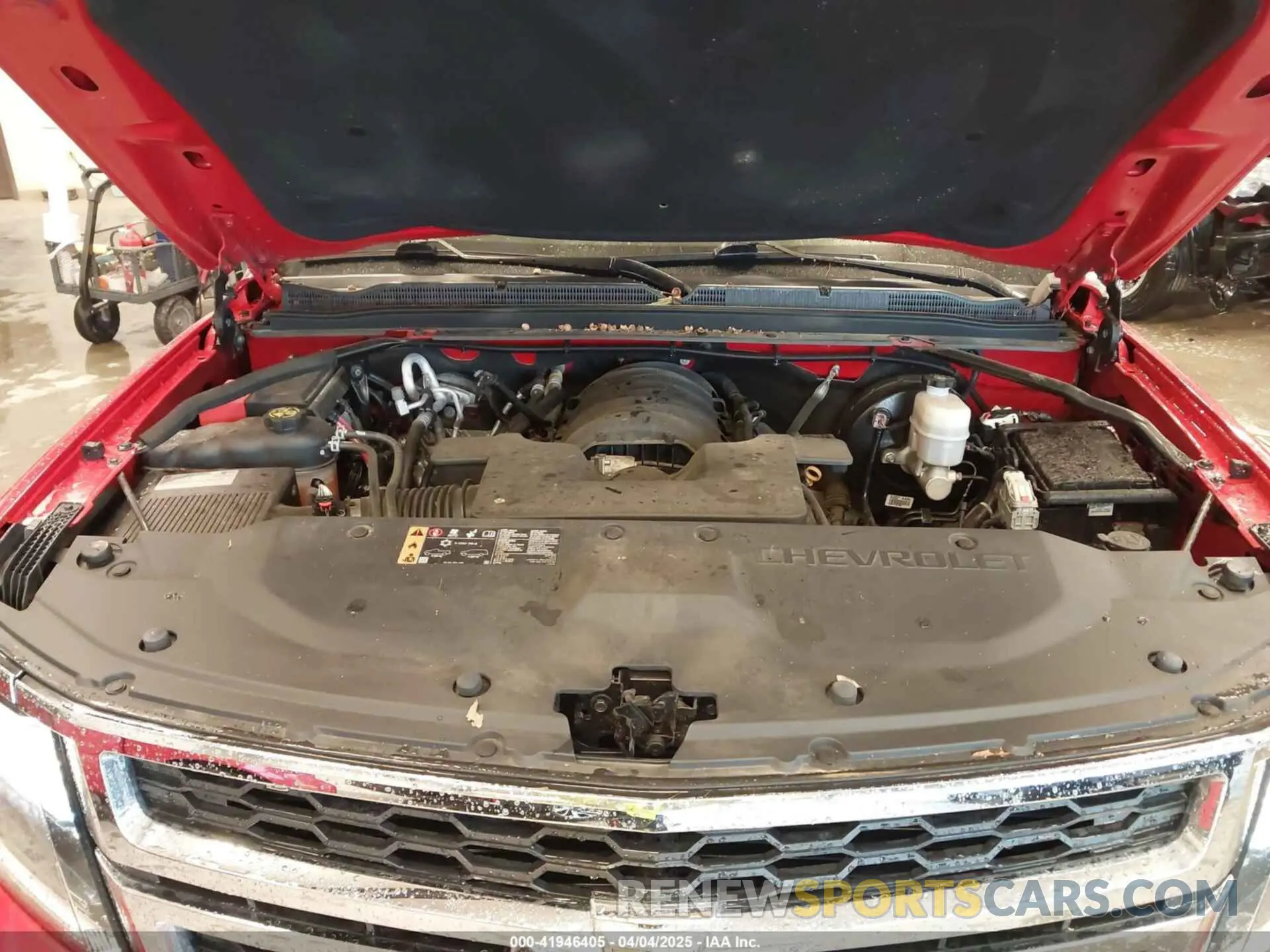 10 Photograph of a damaged car 1GNSKAEC4KR331746 CHEVROLET TAHOE 2019