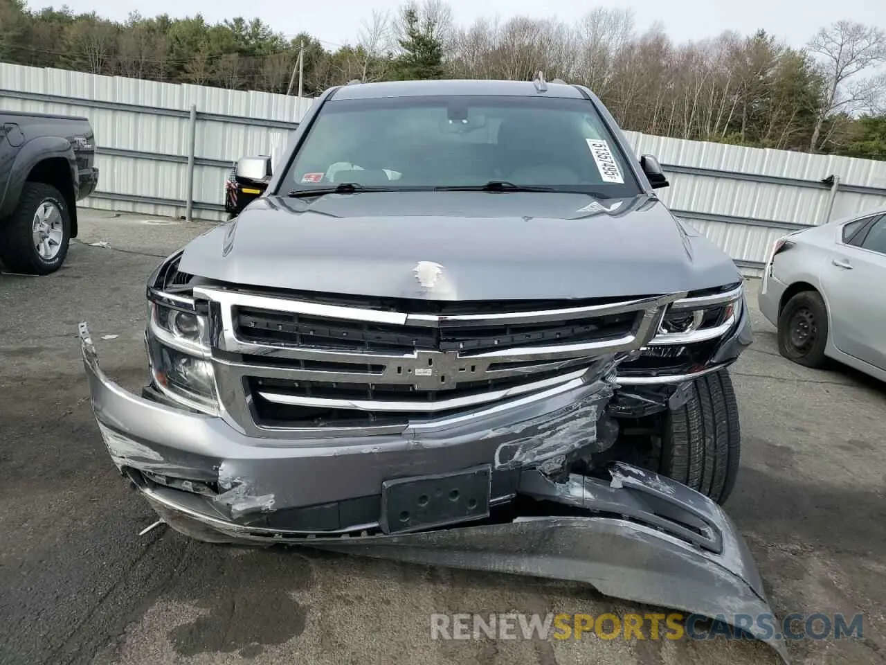 5 Photograph of a damaged car 1GNSKAECXKR285842 CHEVROLET TAHOE 2019
