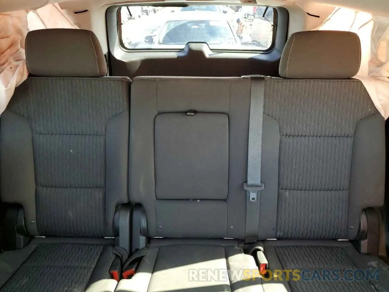 10 Photograph of a damaged car 1GNSKAKC2KR180071 CHEVROLET TAHOE 2019