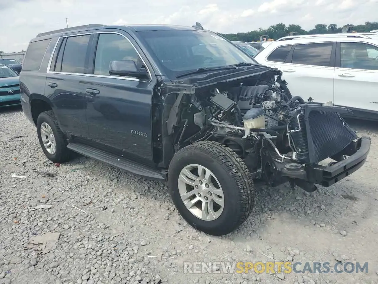 4 Photograph of a damaged car 1GNSKAKC2KR338635 CHEVROLET TAHOE 2019