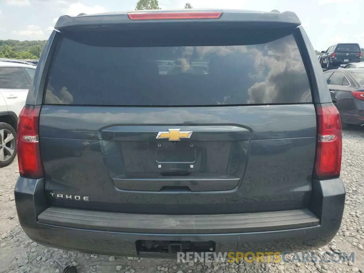 6 Photograph of a damaged car 1GNSKAKC2KR338635 CHEVROLET TAHOE 2019