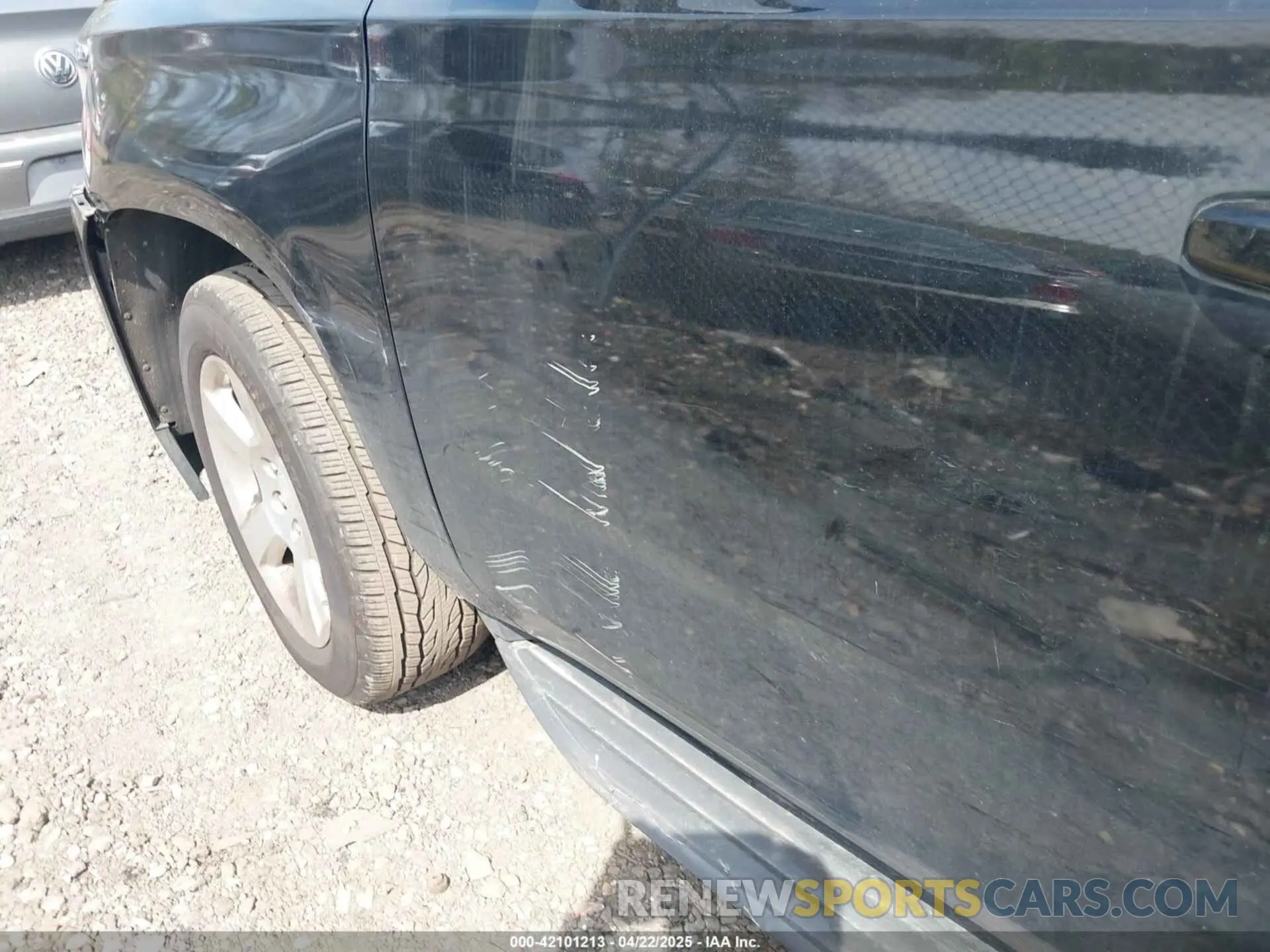 6 Photograph of a damaged car 1GNSKAKC3KR145054 CHEVROLET TAHOE 2019