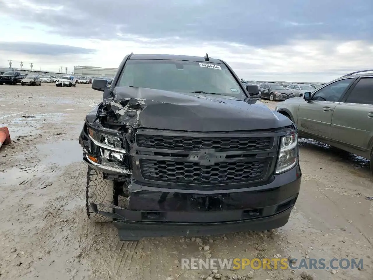 5 Photograph of a damaged car 1GNSKAKC4KR363987 CHEVROLET TAHOE 2019