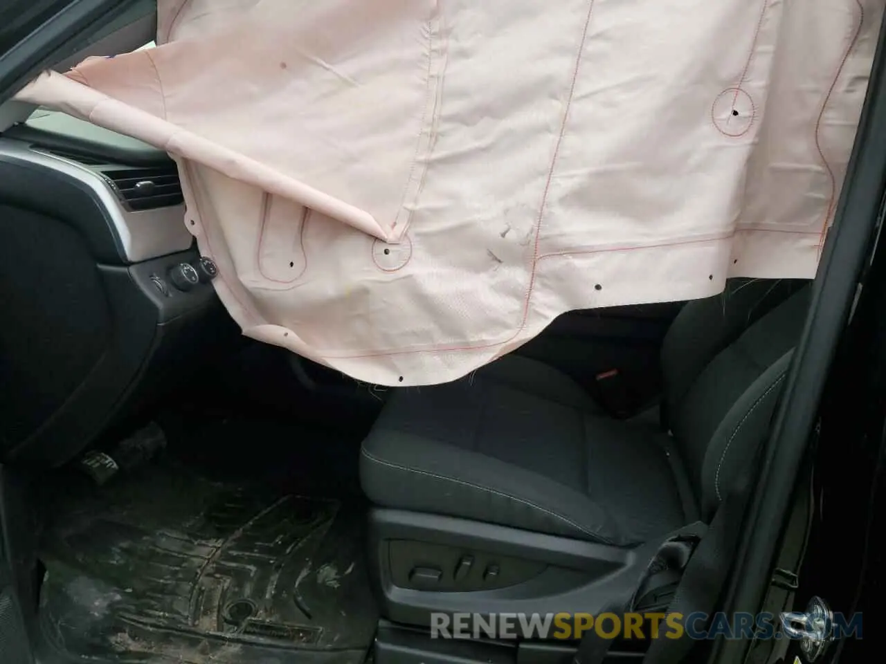 7 Photograph of a damaged car 1GNSKAKC4KR363987 CHEVROLET TAHOE 2019